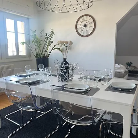 Bel Centre Climatise Parking Prive Apartment *
