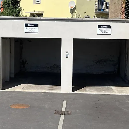 Bel Centre Climatise Parking Prive Apartment *