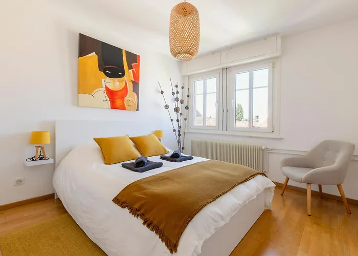 Bel Centre Climatise Parking Prive